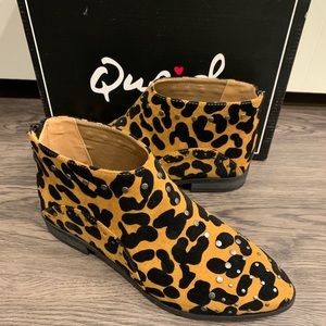 Leopard ankle Boots